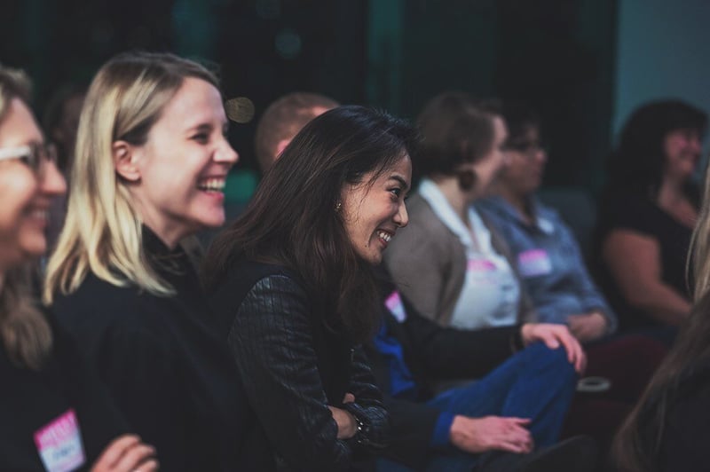 happy-audience-37b87debfe985449c05077f333a6f9da3b9c163435f2025f2ac0619211c121fd happy-audience-37b87debfe985449c05077f333a6f9da3b9c163435f2025f2ac0619211c121fd